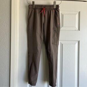 Like-new All in Motion boys joggers pants